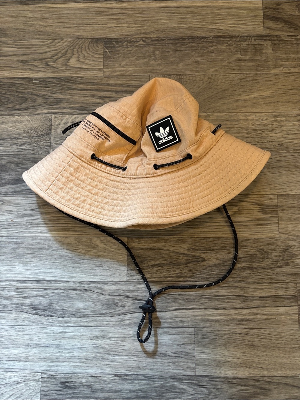 Adidas bucket hat